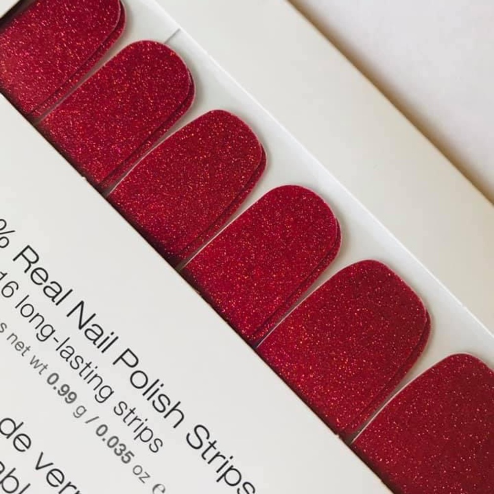 Color Street Nails, Retired set
Bundle and save on shipping per set!